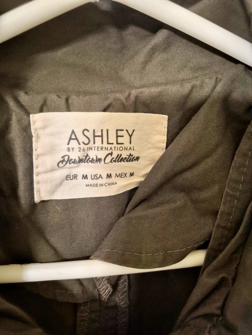 Ashley By 26 International Embroidered Utility Jacket Olive M 18.5” PTP - Picture 8 of 10